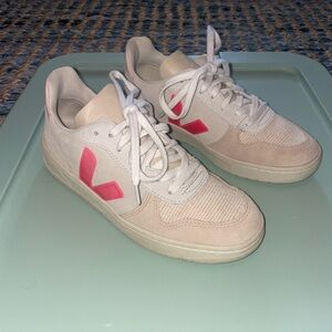 Veja pink and tan size 6 women’s